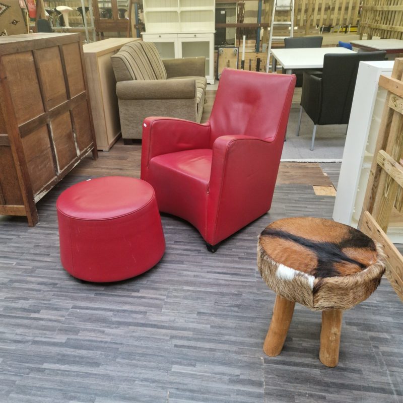 Rood fauteuils met bijbehorende poef - Afbeelding 3