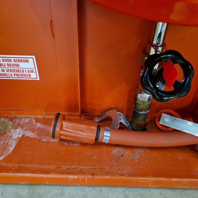 Brandslang met ombouw 3 beschikbaar - Afbeelding 7