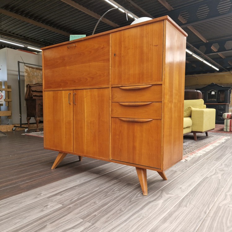 Vintage Retro kast van Jiri Jiroutek met klep