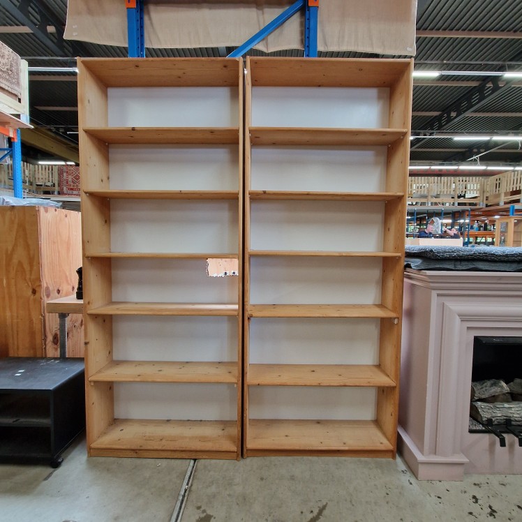 Twee boekenkasten
