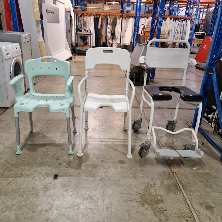 Douchestoel 3 stuks los te koop