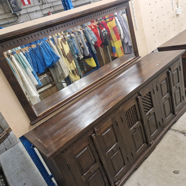 Antiek dressoir hout plus bijhorende spiegel