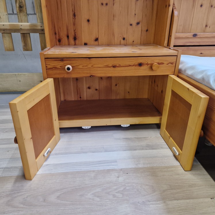 Tweepersoonsbed met ombouw, nachtkastjes en matrassen - Afbeelding 4