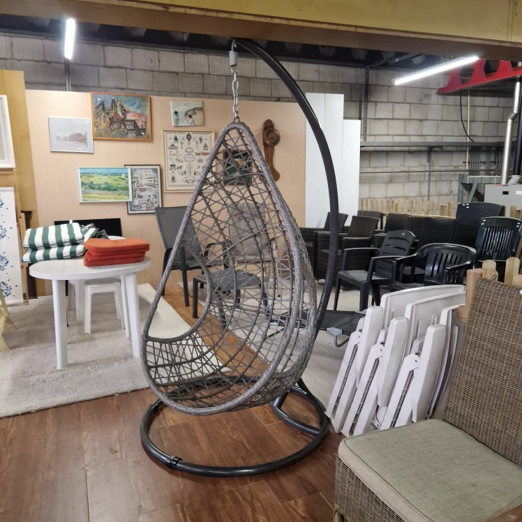 Hangende tuinstoel/mand met standaard