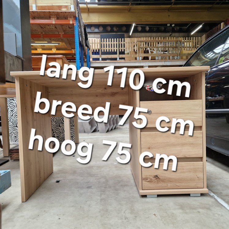 Houten bureau met lades en slot - Afbeelding 4
