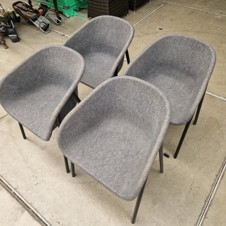 De Vorm LJ1 kuipstoelen grijs PET-vilt - set van 4