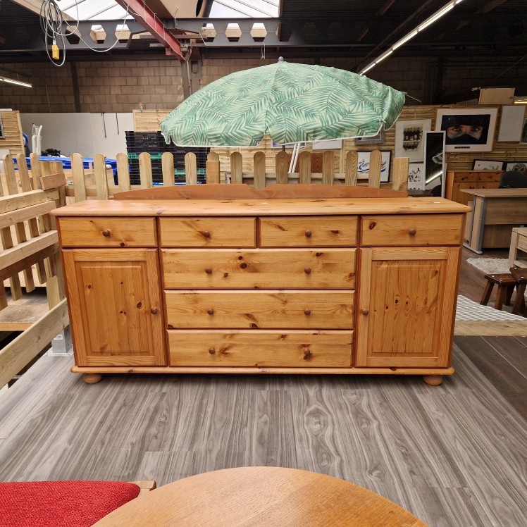Grenen dressoir met bijhorende spiegel