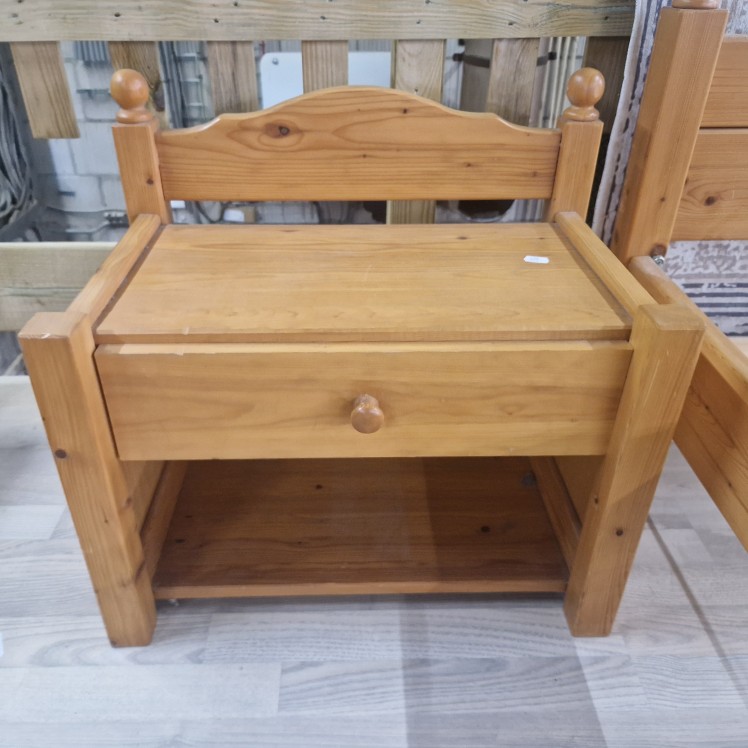 Houten bedframe met nachtkastjes - 145x210 cm - Afbeelding 3