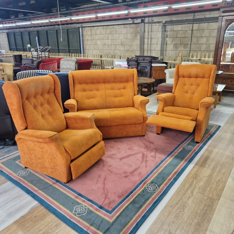 Oranje bank en 2 relaxstoelen - PractiComfort
